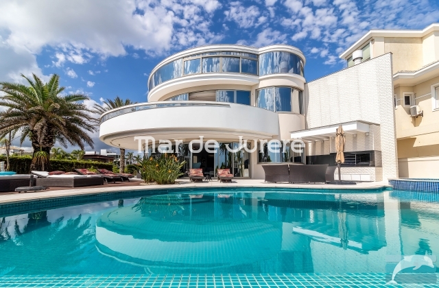 Buy and sell | House  | Jurerê Internacional | VCI0021