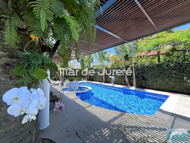 Buy and sell | House  | Jurerê Internacional | VCI0059